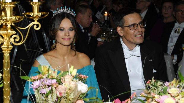 Putri Kerajaan Swedia Sofia STOCKHOLM, SWEDEN - SEPTEMBER 10: Prince Carl Philip of Sweden and Princess Sofia of Sweden pose for a picture upon arriving at the Swedish Parliament House for the opening of the new parliamentary session on September 10, 2019 in Stockholm, Sweden. (Photo by Michael Campanella/Getty Images)