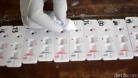 Rapid test dilakukan dalam rangka mendeteksi ada-tidaknya warga Petamburan yang positif COVID-19.