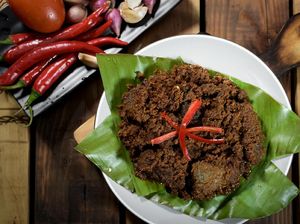8 Bumbu Wajib Rendang Minang Agar Rasanya Gurih Pedas Istimewa