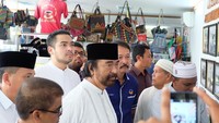 Surya Paloh dikabarkan positif covid-19 setelah sebelumnya sembuh dari DBD. Banyak orang mendoakan kesembuhan sosok pria yang punya tampilan khas dengan jenggot dan kumis lebat ini. Foto: instagram @suryapaloh.id/@pranandapaloh