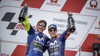 Selama 15 tahun bergabung dengan Yamaha, Rossi merasakan berbagi tim dengan tiga rider yakni Colin Edwards, Jorge Lorenzo, Maverick Viñales (Yamaha Factory Racing MotoGP Team)