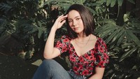 Sebagai bintang sinetron, Ersya Aurelia juga aktif bermedia sosial. (Foto: dok. Instagram @ersyaurel) 