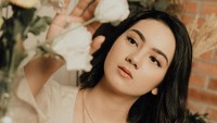 Ersya Aurelia kerap membagikan momen-momen serunya seperti saat liburan di Bali misalnya. (Foto: dok. Instagram @ersyaurel) 