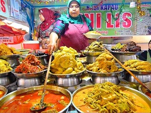 5 Video Kulineran Nasi Kapau Ini Dijamin Bikin Ngiler