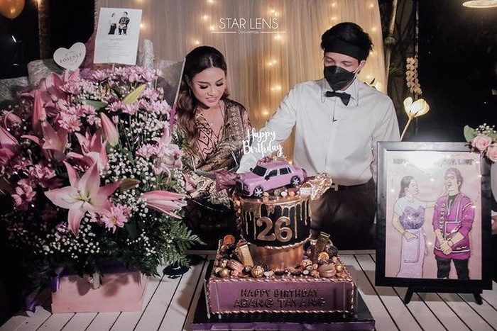 Aurel Hermansyah Kasih Kue Buat Atta Halilintar, Harganya Bikin Kaget