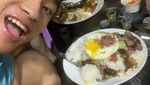 Kedekatan Azka Corbuzier dan Deddy Corbuzier saat Makan di Restoran
