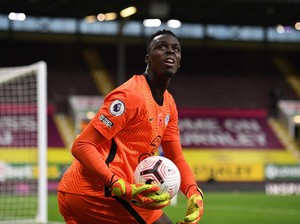 Edouard Mendy Kiper Kelas Dunia? Tidak Secepat Itu, Manuel!