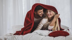 5 Tips Foreplay Sebelum Bercinta, Bikin Pasangan Nagih Terus!