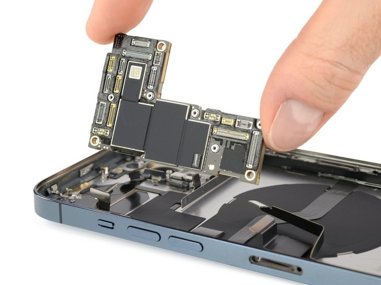 iPhone 12 Pro Max iPhone 12 Pro Max