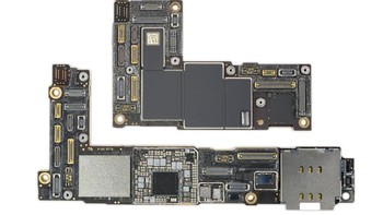 Setelah motherboard iPhone 12 Pro dipisahkan. Foto: ifixit  