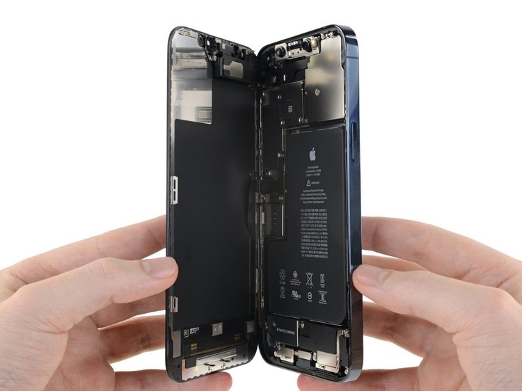 iPhone 12 Pro Max iPhone 12 Pro Max