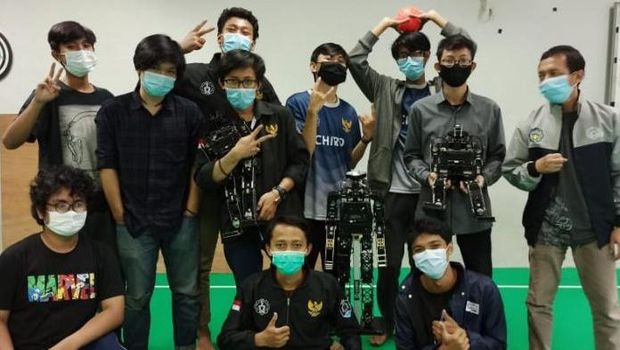 ITS Juara Kontes Robot Indonesia 2020