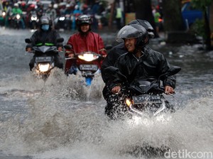 Waspada! Potensi Bencana Hidrometeorologi di Kota Bandung Sepekan ke Depan