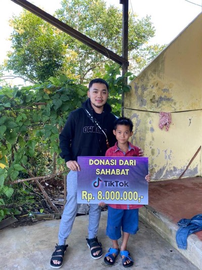 Kevin Donasi netizen TikTok untuk Kevin, bocah penjual bakpao.