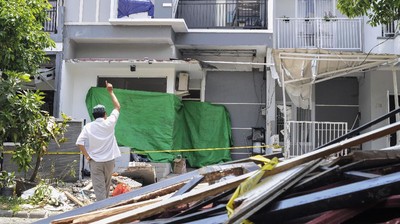 Ledakan Tabung Gas Rusak Tiga Rumah di Bekasi