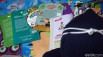 Melihat Perpustakaan-Bimbel Gratis Milik Kuli Bangunan di Demak