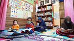 Melihat Perpustakaan-Bimbel Gratis Milik Kuli Bangunan di Demak