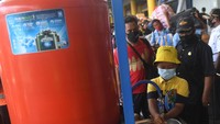 Pandemi COVID-19 telah merubah tatanan hidup bermasyarakat di Indonesia, salah satunya adalah sektor transportasi. 