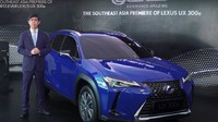 Sebagai mobil listrik pertama dari Lexus, khusus untuk Lexus UX 300e Lexus Indonesia menyediakan 8-Year Complete Warranty tanpa batas kilometer yang juga mencakup perlindungan baterai. Selain itu, Lexus UX 300e juga akan mendapatkan 5 tahun gratis servis dan suku cadang tanpa batas kilometer. Foto: Screenshot Youtube Lexus Indonesia