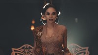 Nikita Mirzani menyebut doanya dikabulkan Tuhan atas penangkapan itu. (Foto: Anne Avantie)