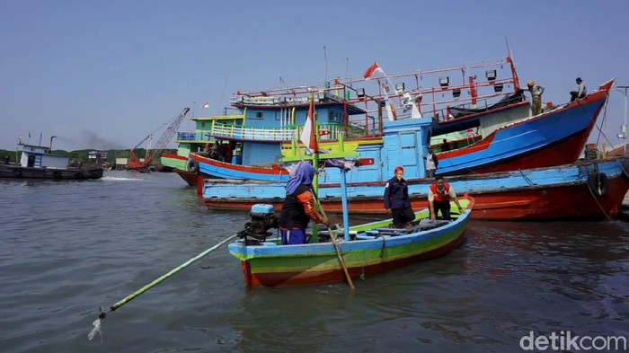 Pelabuan Perikanan Nusantara Kota Pekalongan.