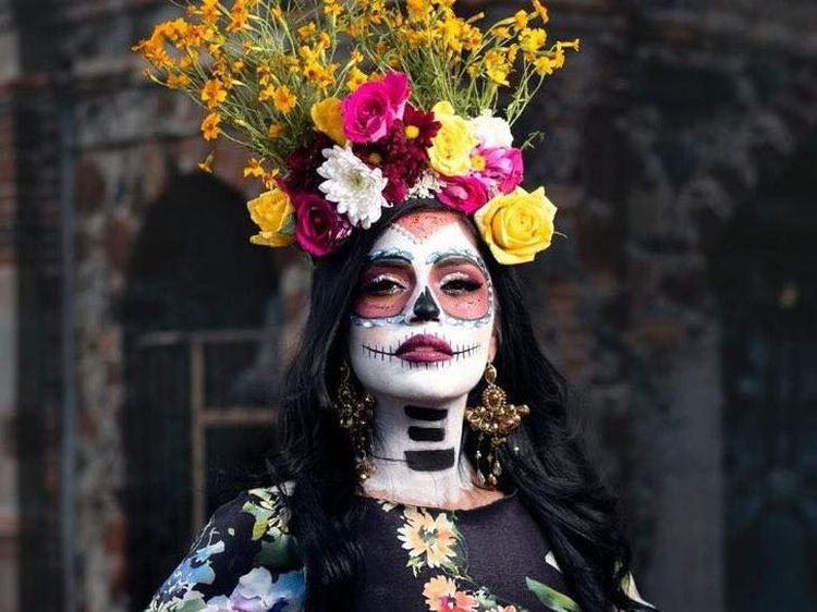 10 Potret Kontestan Miss Mexico Rayakan Hari Orang Mati, Cantik Tapi Seram