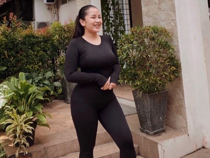 Potret Mutia Ayu yang baru turun berat badan