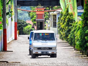 Cerita Wagub Jabar Pakai Motuba Kijang Doyok, Ditolak Parkir Tamu VVIP