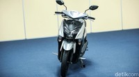 Sekilas tampilan Yamaha Gear mirip dengan Yamaha Mio, tapi jika dilihat lebih dekat motor ini berbeda.