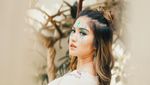 10 Potret Cantik Ochi Rosdiana, Bikin Tersipu!