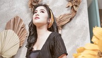 Ochi Rosdiana juga pernah membagi momen mesranya dengan Cemal Faruk. (Foto: dok. Instagram @ochi24) 