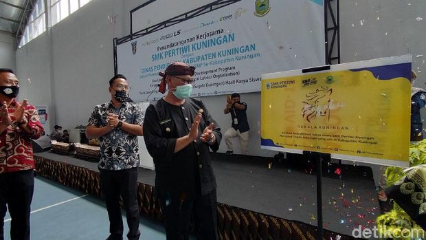 Keren Siswa Smk Di Kuningan Bikin Aplikasi Informasi Sagaku