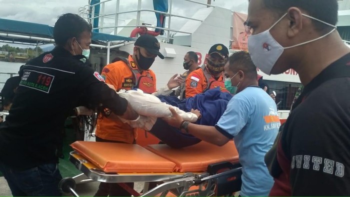 Tim SAR berhasil menyelamatkan OI (35).