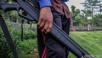 Senapan angin ini diperoleh dari situs belanja online dengan harga mulai Rp 800.000.