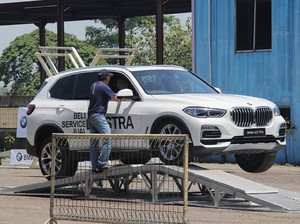 Mencicipi Mobil Listrik BMW dan Slalom di Joyfest 2020, Mau?