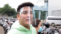 Boy William untuk kedua kalinya juga terpapar COVID-19. Saat memberi tahu dirinya positif lagi pada awal Februari 2022, Boy William mengingatkan adanya Omicron. Foto: noel/detikhot