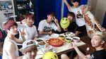 Begini Nih Kekompakan Member BTS Saat Makan Bareng