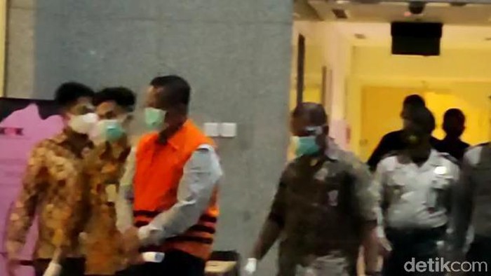 Edhy Prabowo dibawa ke RUtan KPK