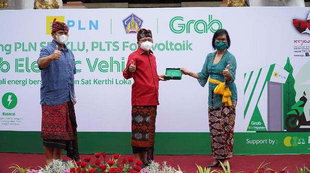 Peluncuran motor listrik di Bali.