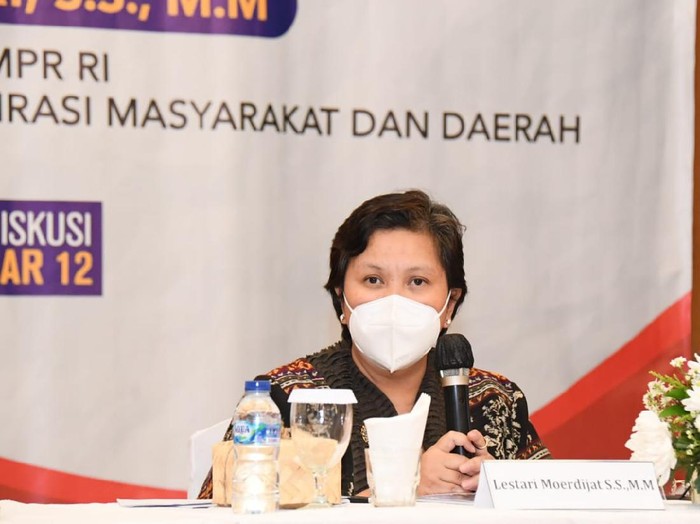 Lestari Moerdijat