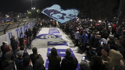 Maradona Tiada, Warga Naples Berduka