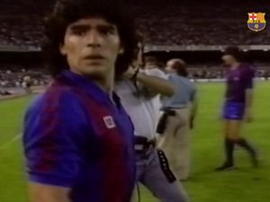 Ciamik! Simak Video Ragam Aksi Maradona di Barcelona