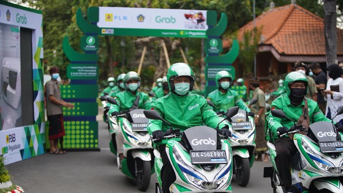 Motor Listrik Grab di Bali