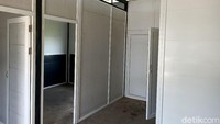Untuk mewujudkan rumah ramah gempa, PT Terryham Proplas Indonesia membutuhkan proses yang panjang hingga satu tahun. Rumah ramah gempa ini pun diketahui diteliti dan diujicoba oleh UNDIP dan Badan Pengkajian dan Penerapan Teknologi (BPPT). Rumah ramah gempa ini diketahui memiliki karakteristik tersendiri, umumnya dilingkupi pondasi yang memenuhi standar dan telah teruji coba aman dari goncangan besar.