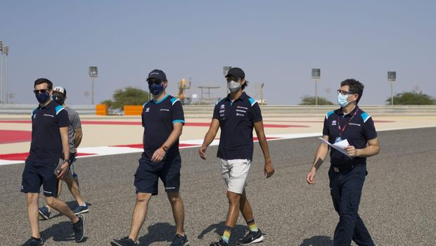 Sean Gelael Sean Gelael siap balapan lagi di F2 Bahrain akhir pekan ini