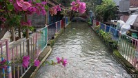 Kini, kondisinya sudah jauh berbeda. Tak ada lagi sampah atau pendangkalan saluran irigasi air.