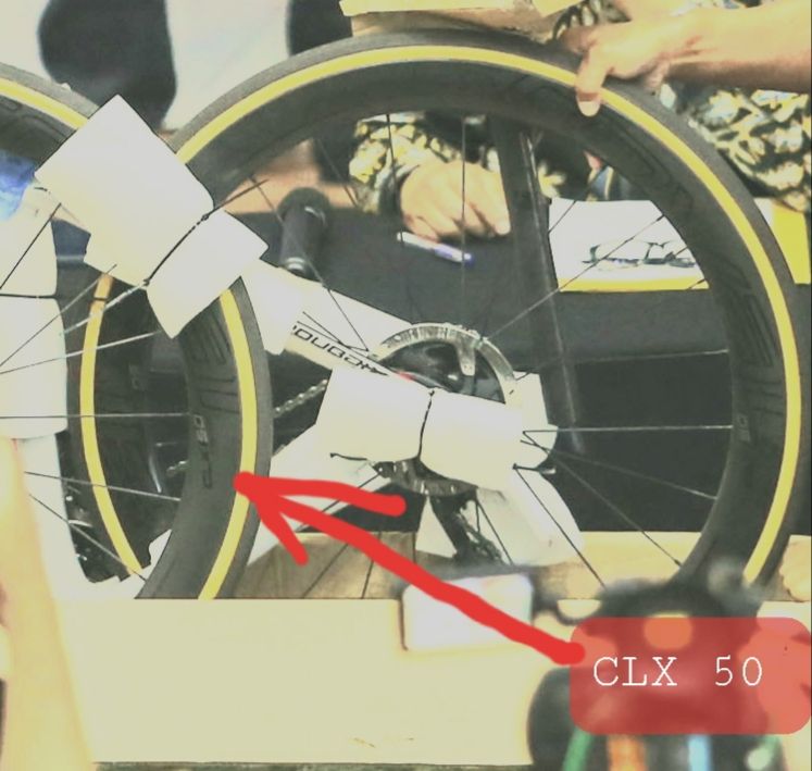 Specialized S-Works Roubaix dari kasus terkait Edhy Prabowo? (Repro detikcom, Antara, Specialized)