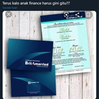 Undangan pernikahannya anak finance banget nih. Kalau bisa sih sekalian aja rekening tabungan sama saldonya dikasih juga. Foto: Twitter.com/sayawilly1