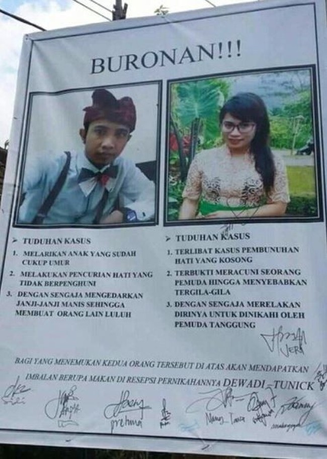 Wah kalau yang ini dijamin super anti mainstream. Kira-kira calon pengantinnya anak hukum atau apa ya? Bakal diinget terus nih pasti undangannya. Foto: Instagram.com/riski_mrtl_1215