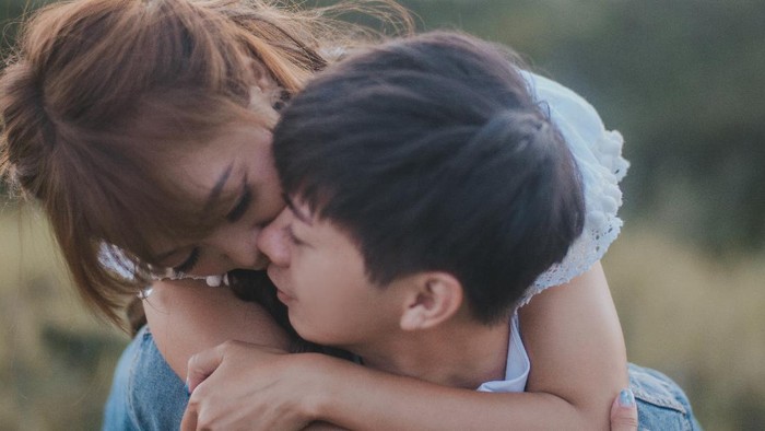 10 Foto Prewedding Steffy eks Cherrybelle, Mesra di Bawah Air
